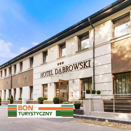 Hotel Dabrowski Oswiecim Bagian luar foto