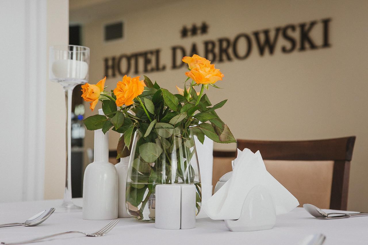 Hotel Dabrowski Oswiecim Bagian luar foto